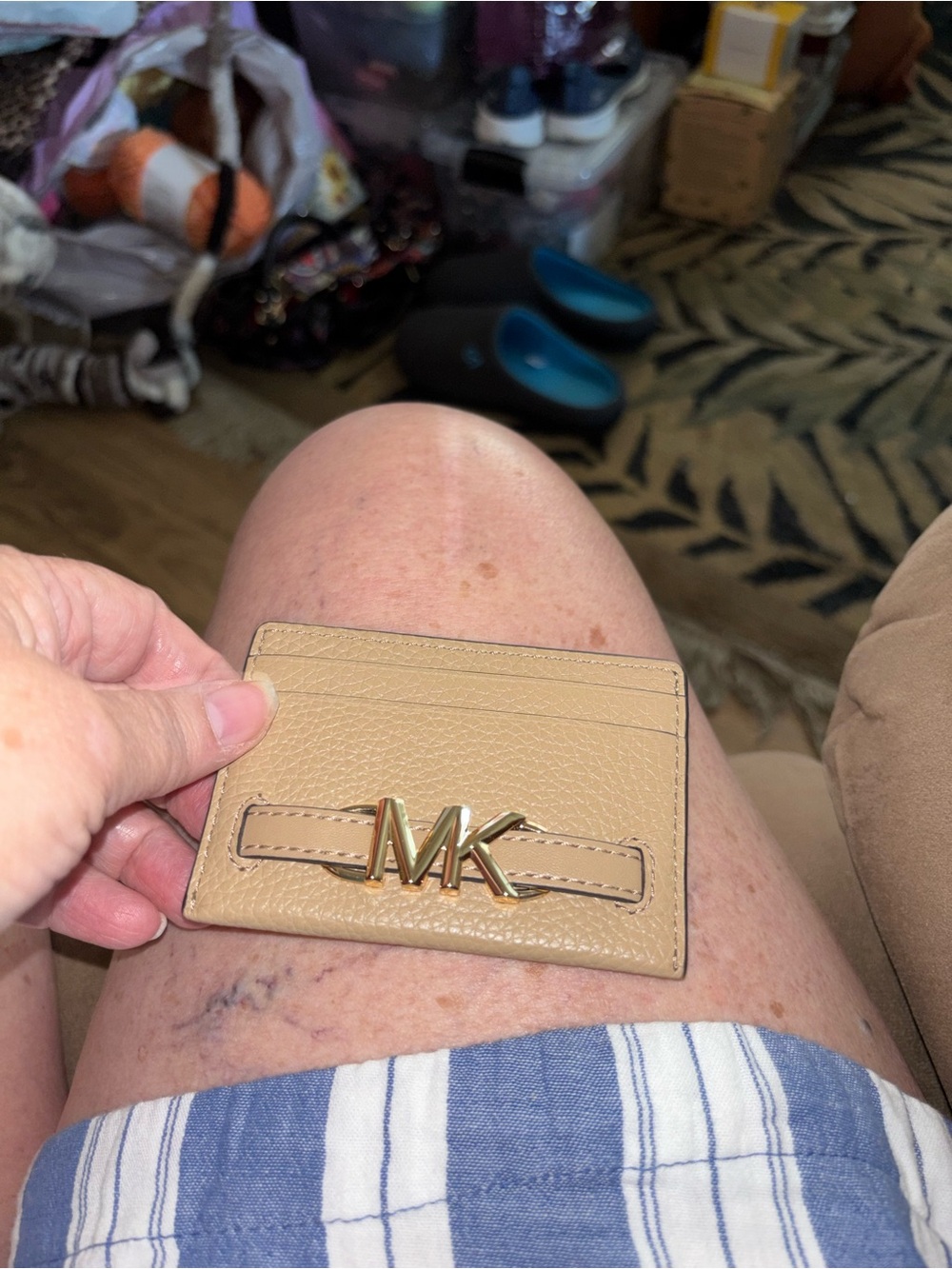 Michael Kors Beige Pebbled Leather Card & Key Holder with Gold MK Emblem